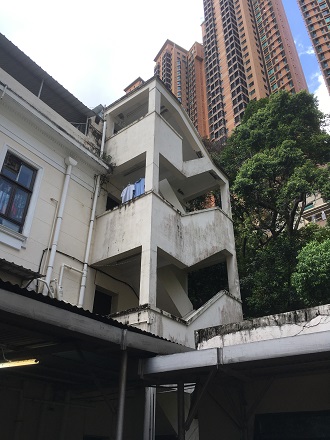 维修前 - 保良局主楼